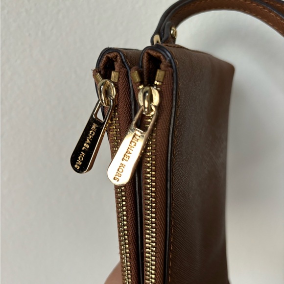 Michael Kors double zipper wristlet - Picture 6 of 8